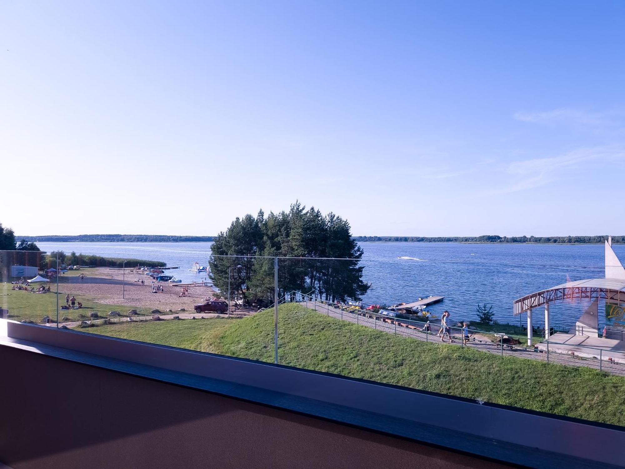 Zubr Nad Zalewem Apartment Luka Ngoại thất bức ảnh