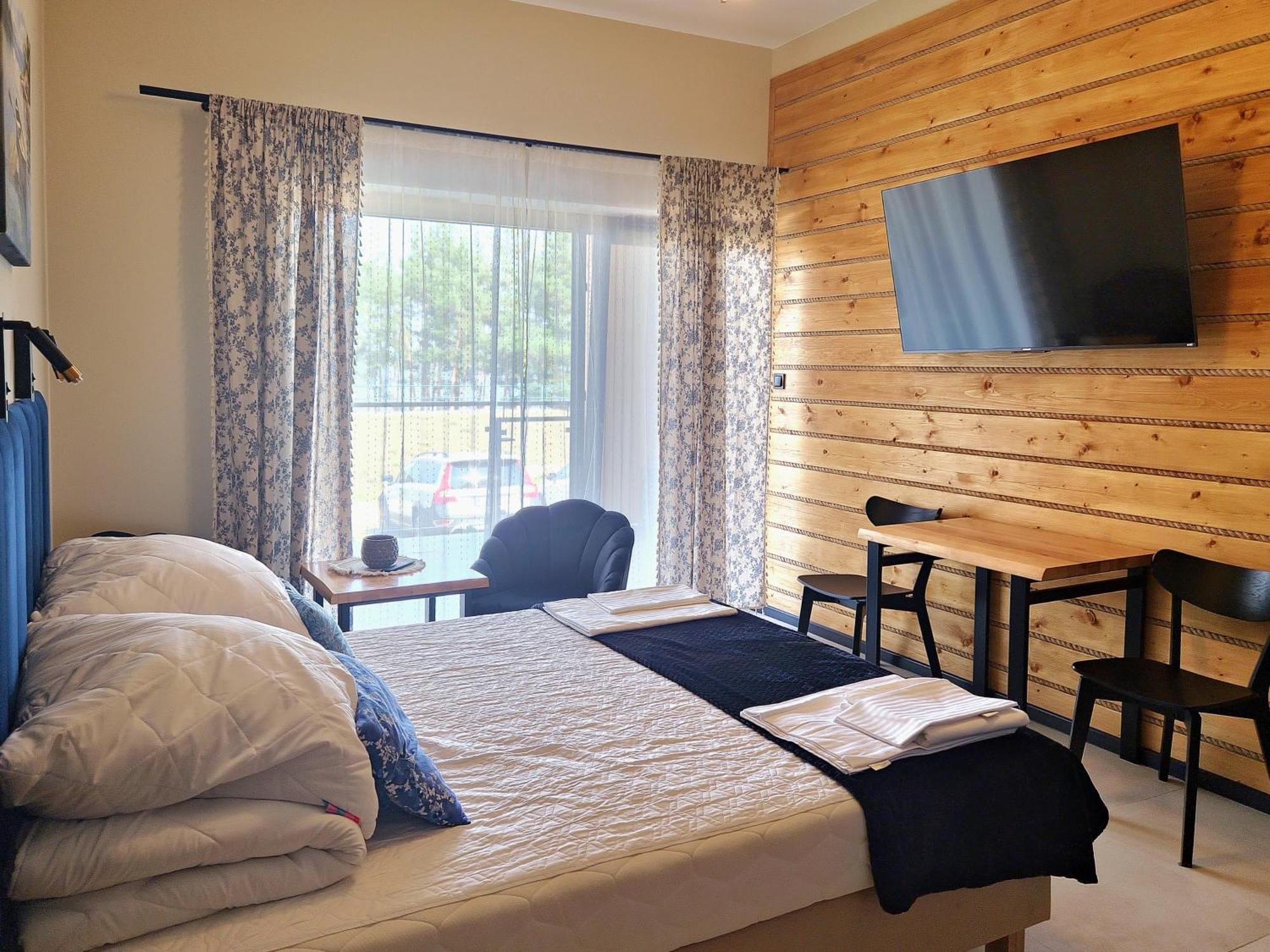 Zubr Nad Zalewem Apartment Luka Ngoại thất bức ảnh